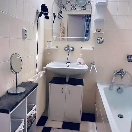 Apartman Luhacovice Апартаменты *